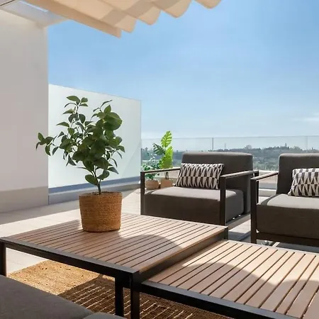 Modern 3 Bed Townhouse With Rooftop Terrace Rdr353 *